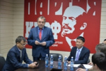 Новосибирские коммунисты встретились с «красными» делегатами из Вьетнама 